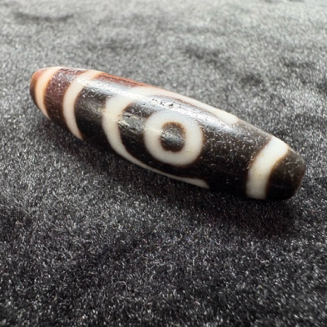 曲贡雪贡如意二眼赛妃子笑48.2*13.5