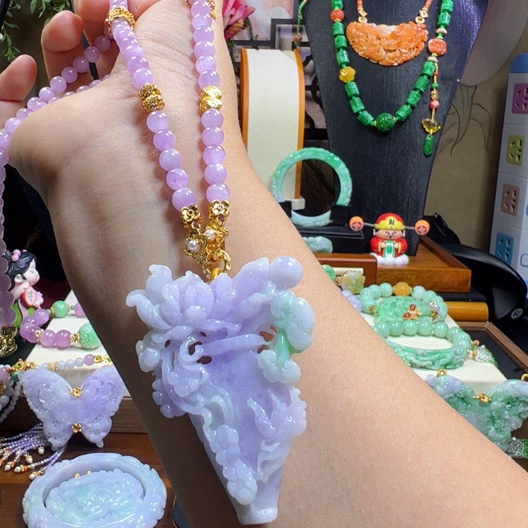 正***翡翠未镶嵌毛衣链紫