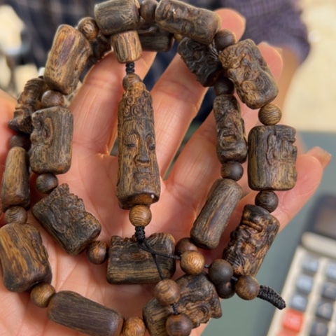 沉香手串红土乌身罗汉手持30克多样性发1串