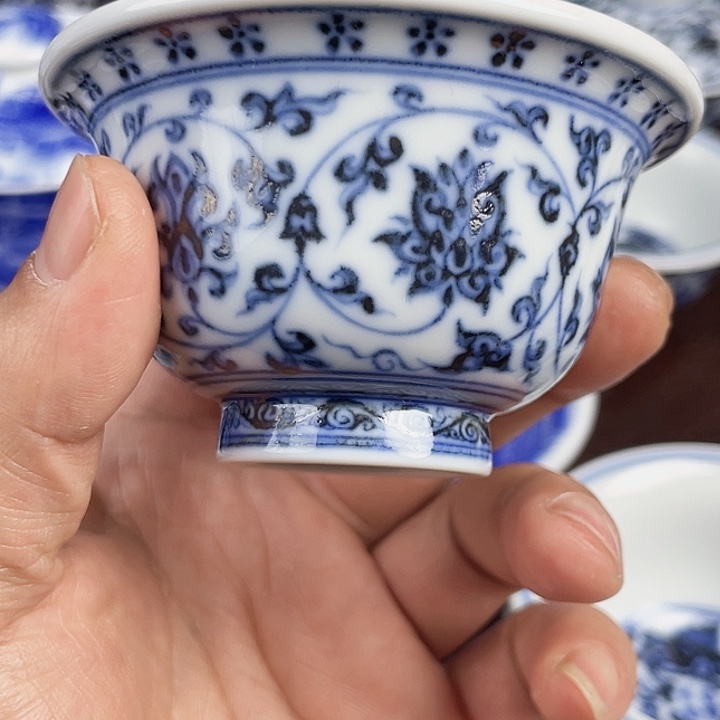 开播福利缠枝莲压手杯