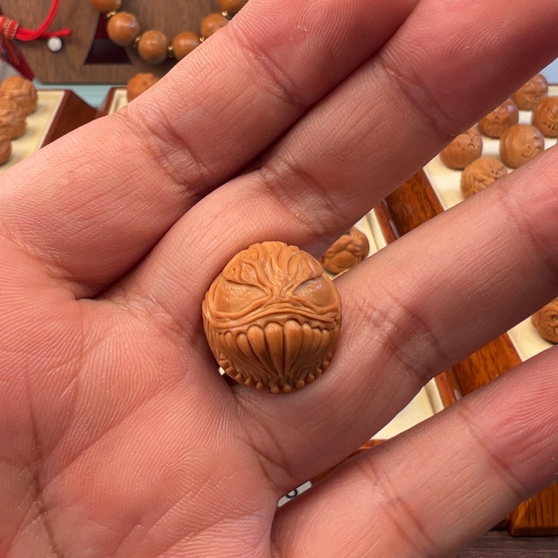 蓝***天核桃吊坠毒液大獠牙系列单颗19