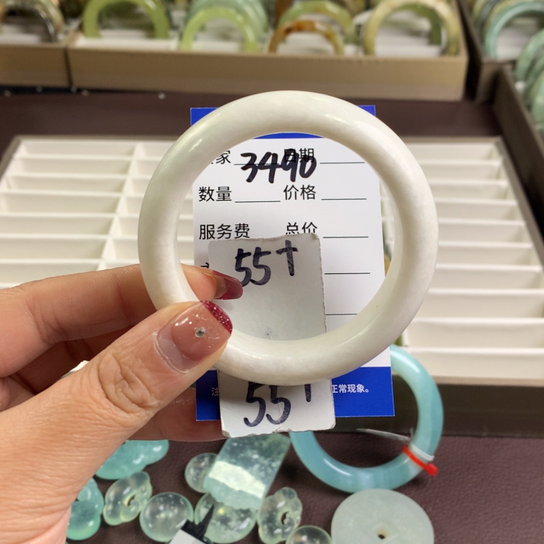 蛇纹石玉手镯未镶嵌3490