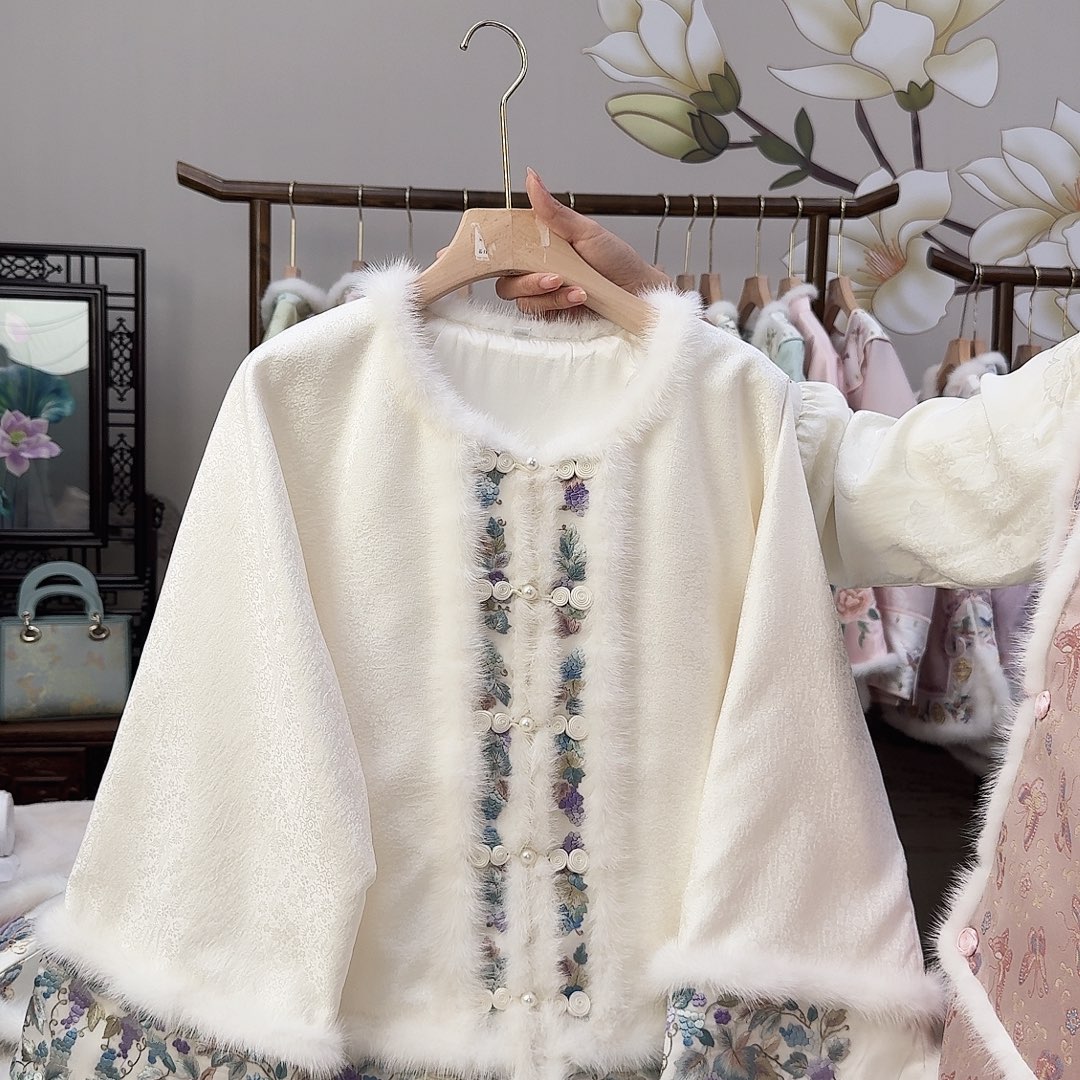 8号。 棉衣。胸围108