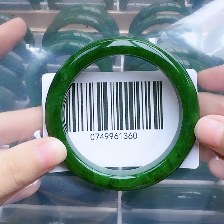 和田玉（碧玉）手镯未镶嵌5758微瑕