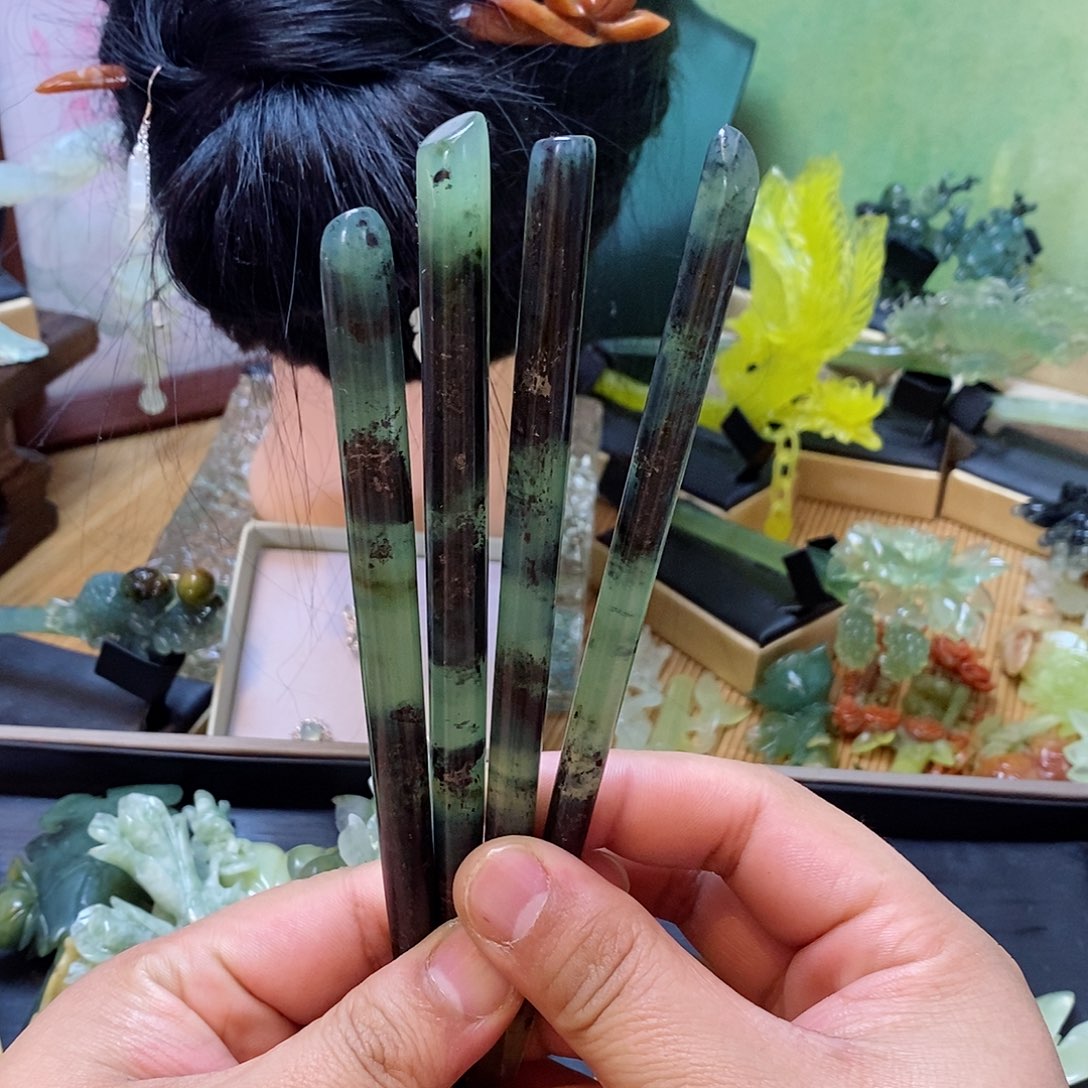 蛇纹石玉发簪未镶嵌