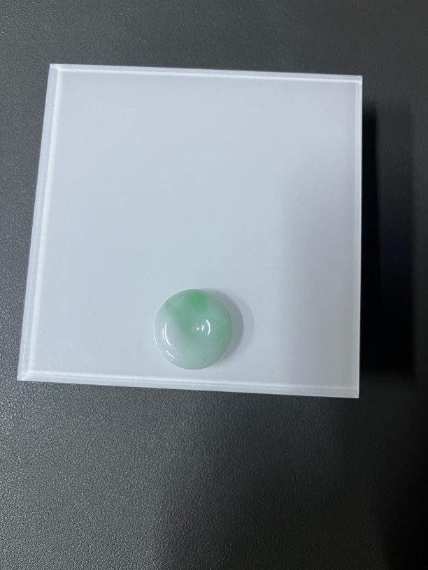 天然翡翠缅甸翡翠a货平安扣吊坠飘阳绿