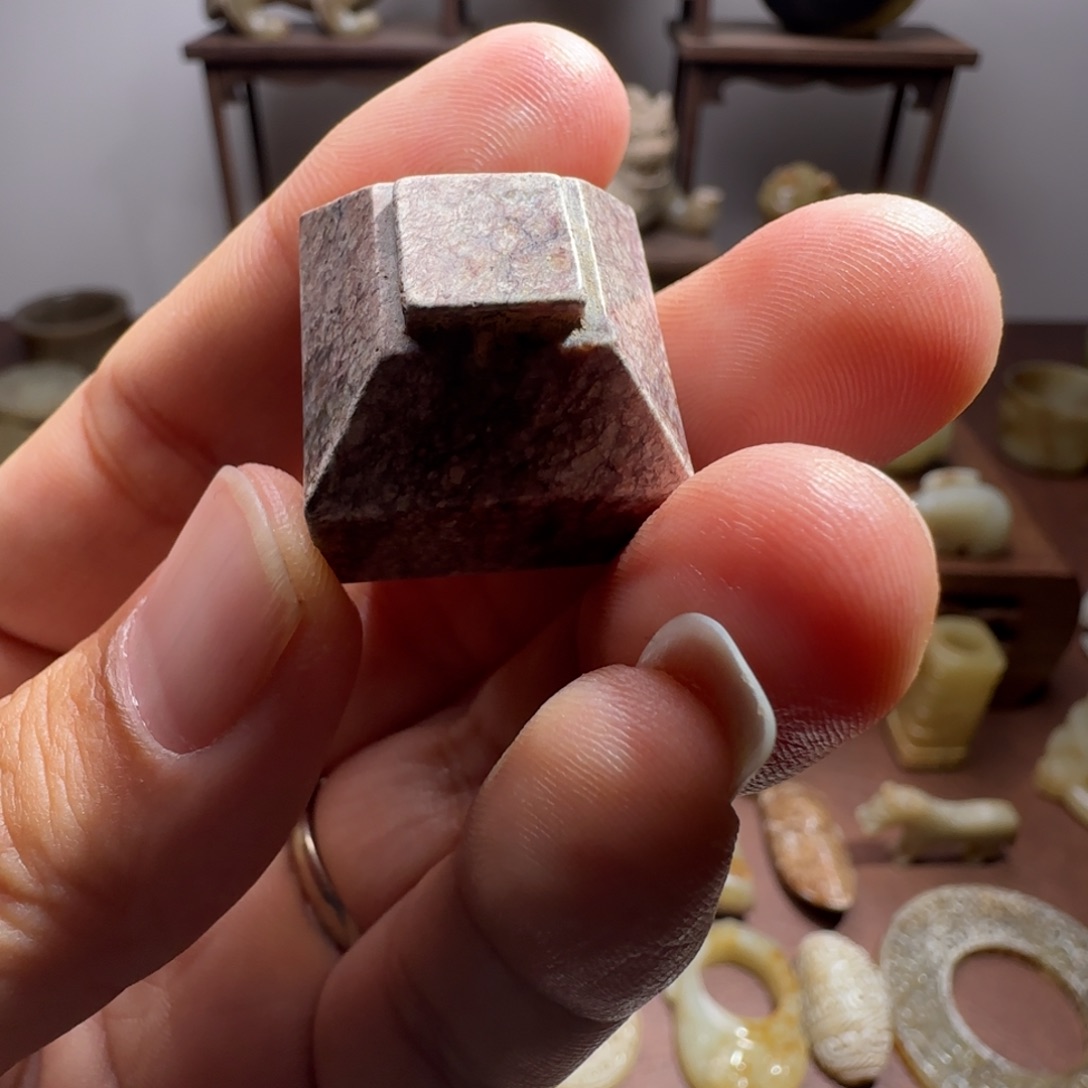 和田玉（糖玉）未镶嵌挂件