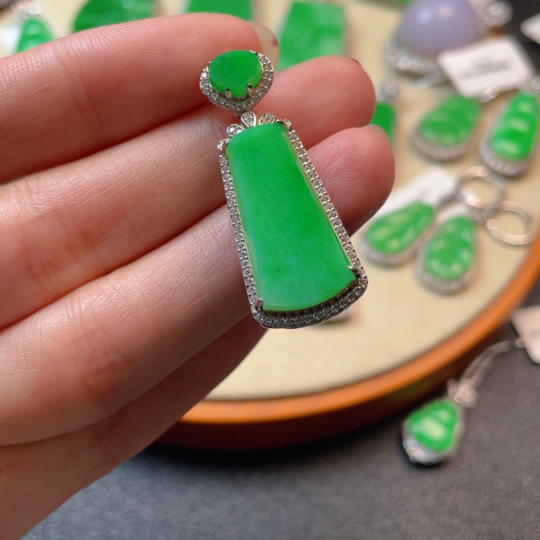 翡翠吊坠(不含链)银S925镶嵌