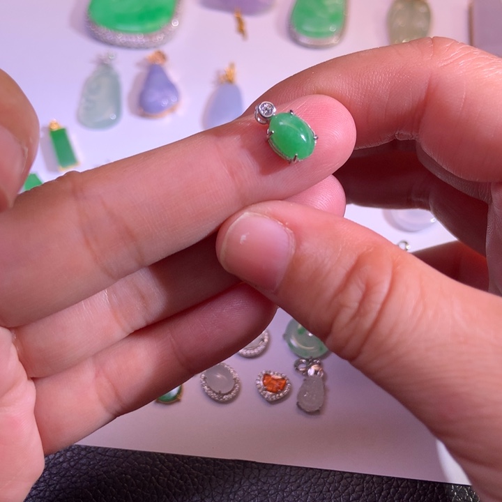 翡翠银S925镶嵌颈饰