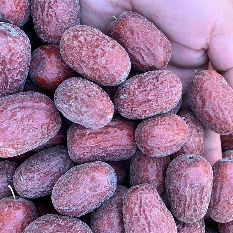 新疆若羌灰枣 原生态未清洗吊干枣