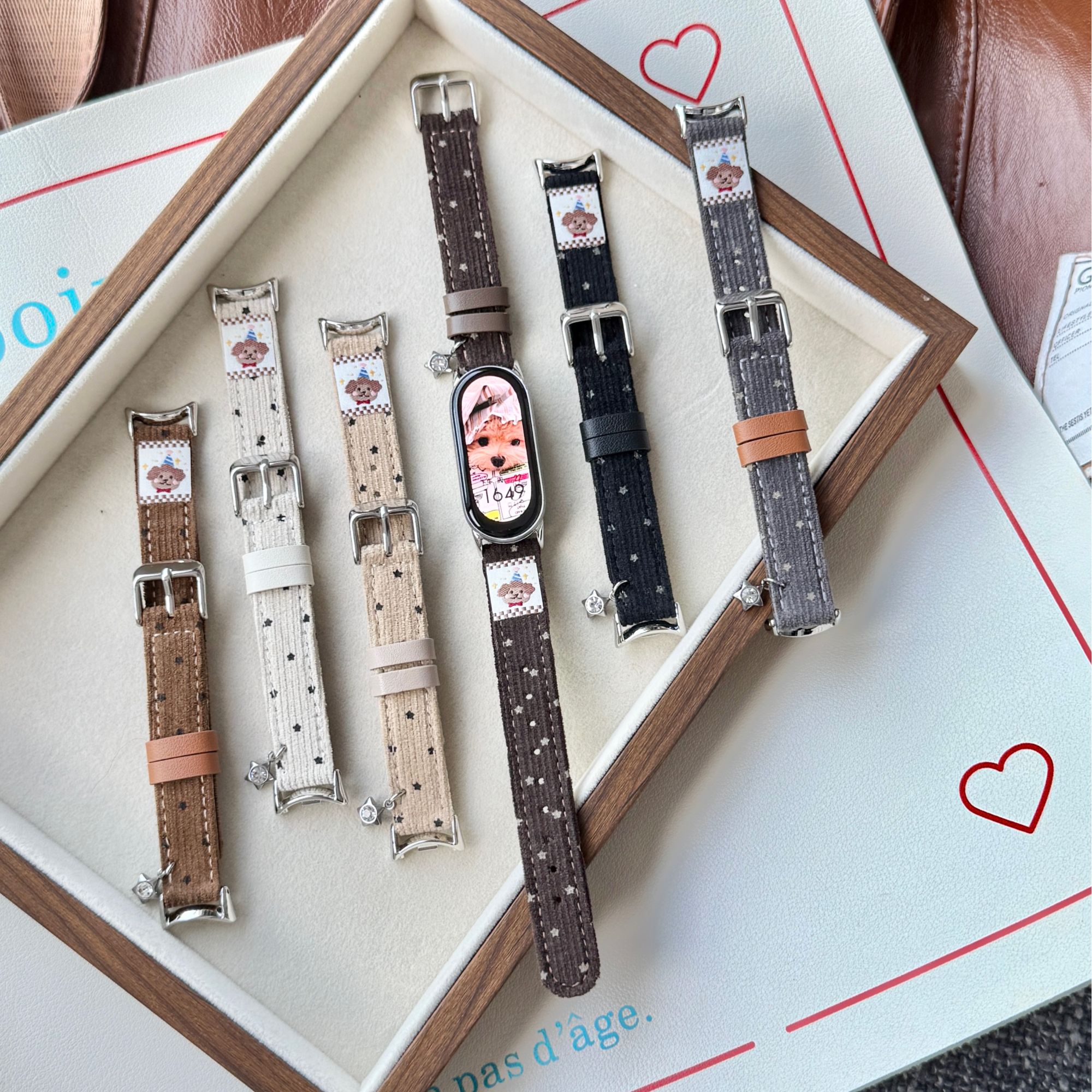 适用苹果S11华为小米10/9礼貌小狗灯芯绒皮质GT6星星fit4/3手表带