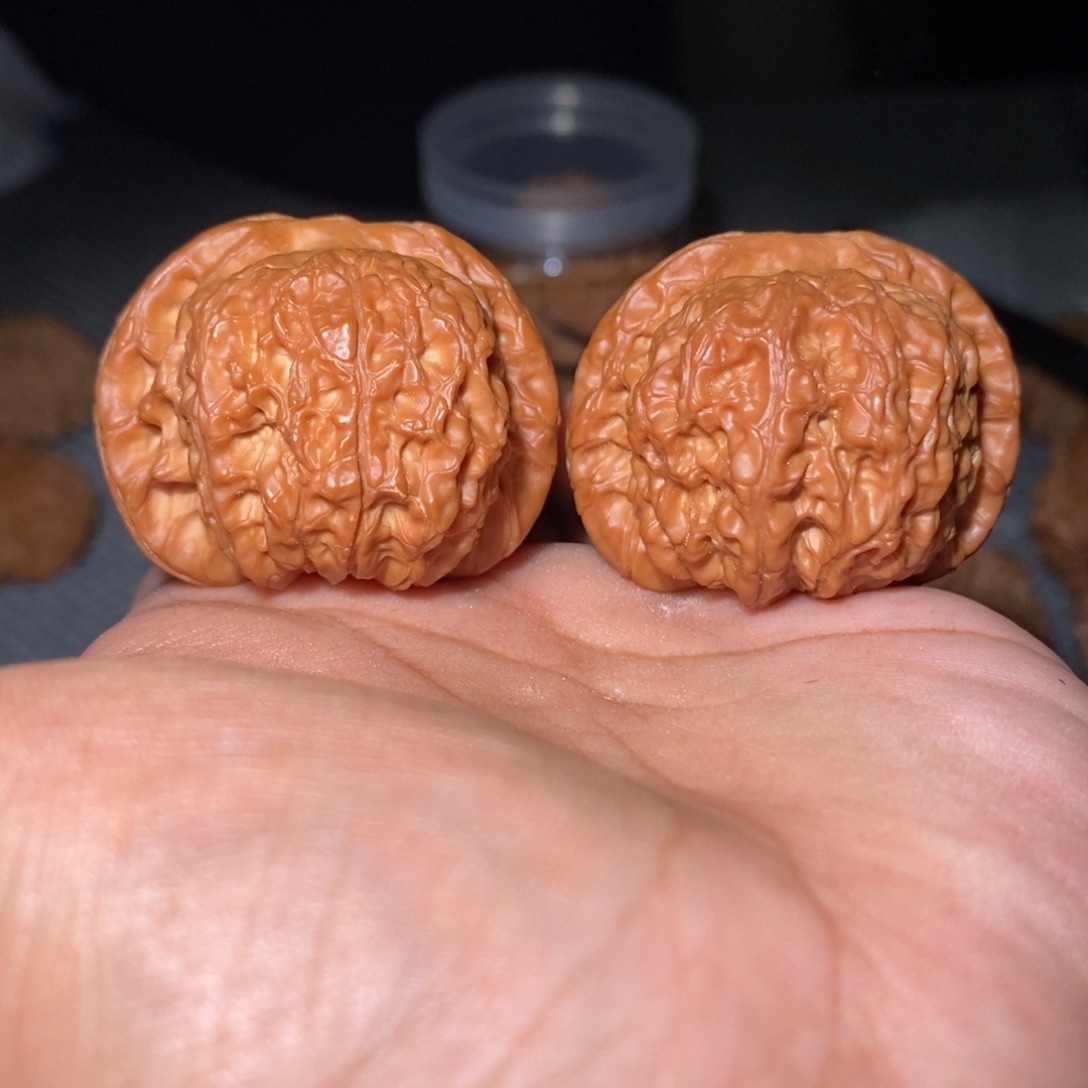 吊坠桃核41尺血麒麟