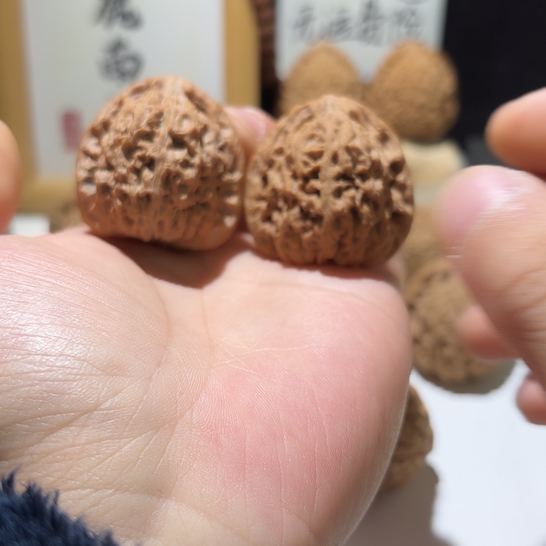 恪***守吊坠桃核南将38三角