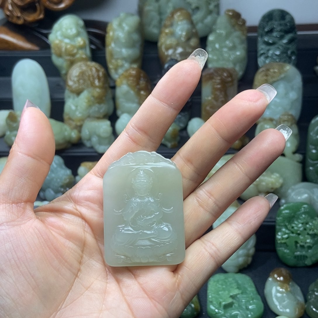 和田玉未镶嵌颈饰