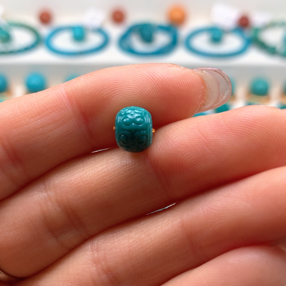 绿松石配饰未镶嵌
