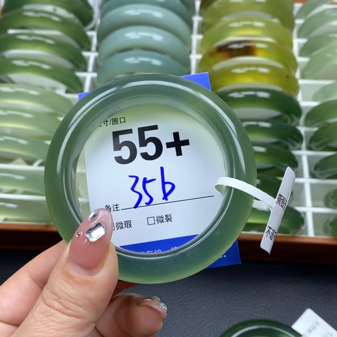 蛇纹石玉手镯未镶嵌.**.