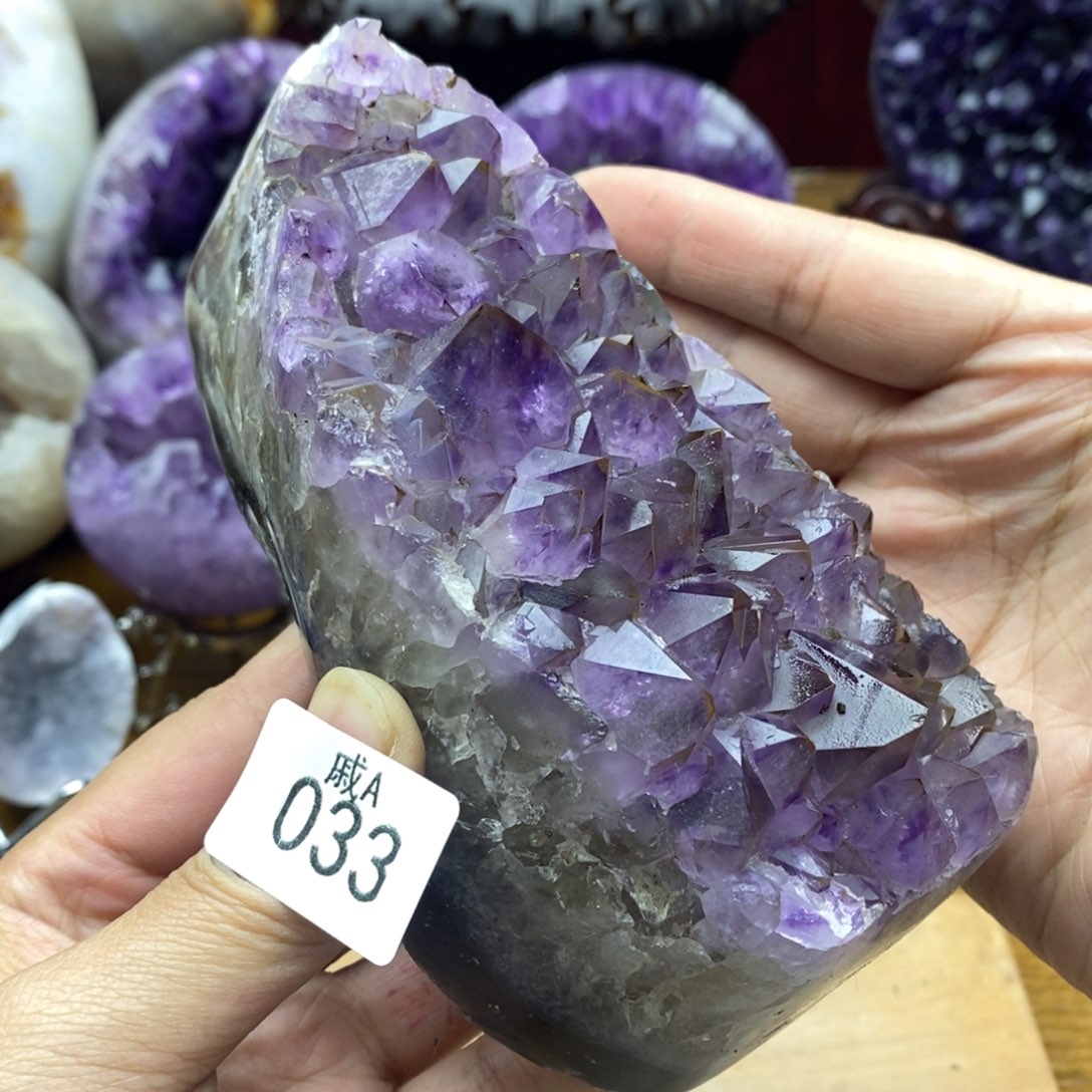 未镶嵌水晶大型摆件（非配饰）