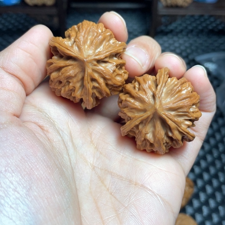 文玩核桃把件风****！35岐山