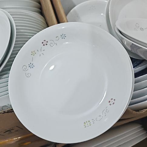 瓷玲珑七彩8寸盘2个微瑕疵