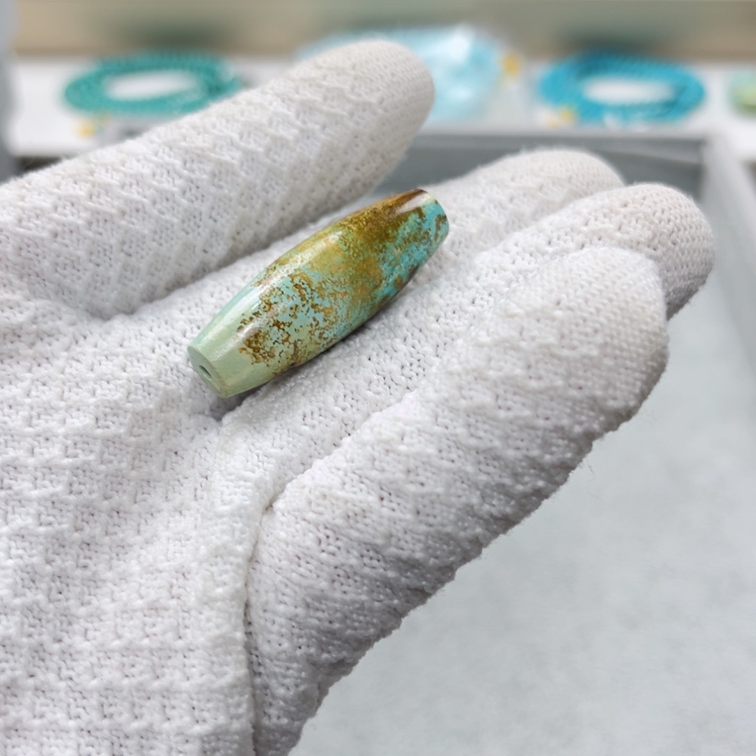 绿松石绿松石未镶嵌