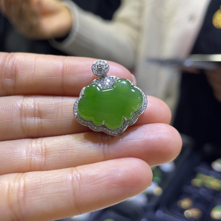 和田玉银S925镶嵌颈饰