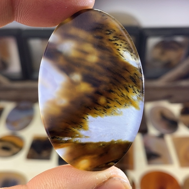 玛瑙/玉髓颈饰未镶嵌