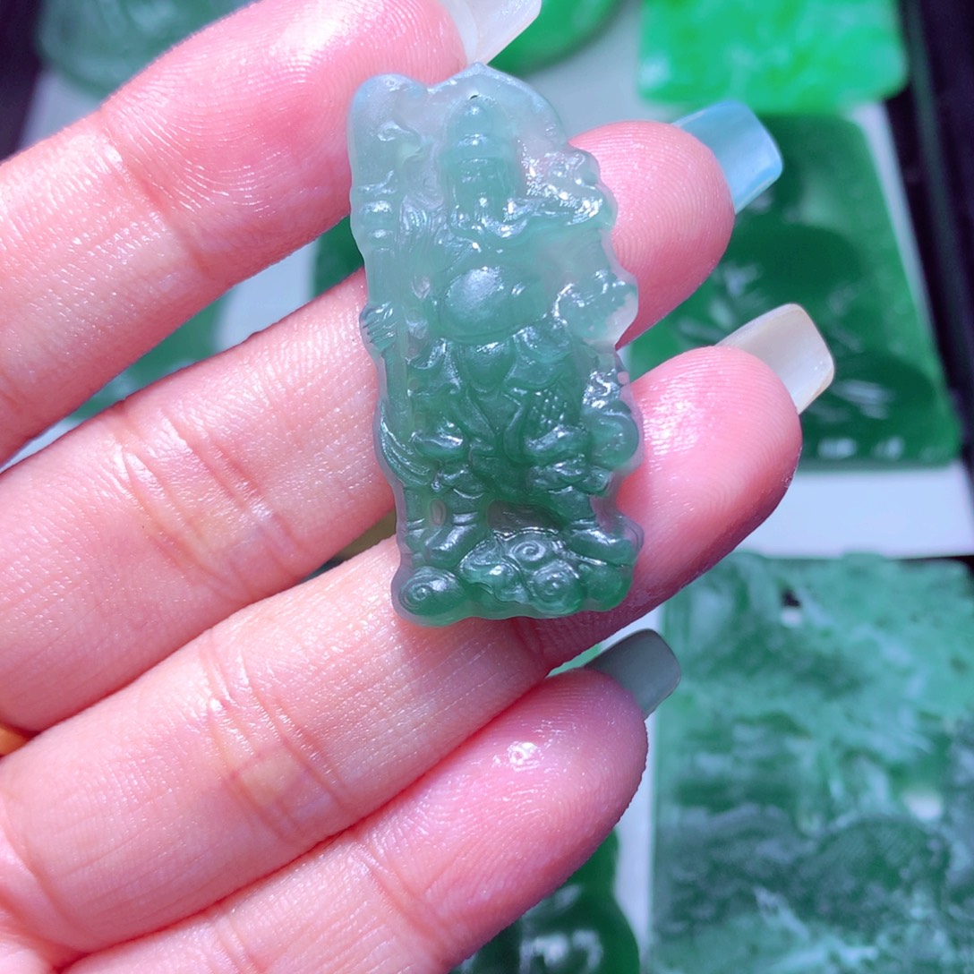 天***佑定制翡翠未镶嵌天然缅甸翡翠A货毛货挂件