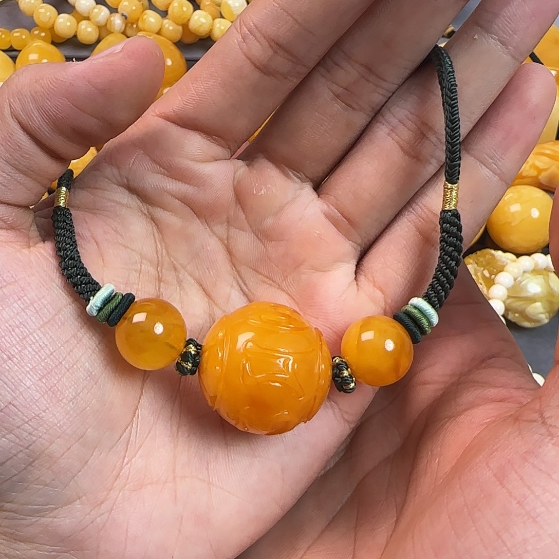 琥珀珠宝奇石未镶嵌