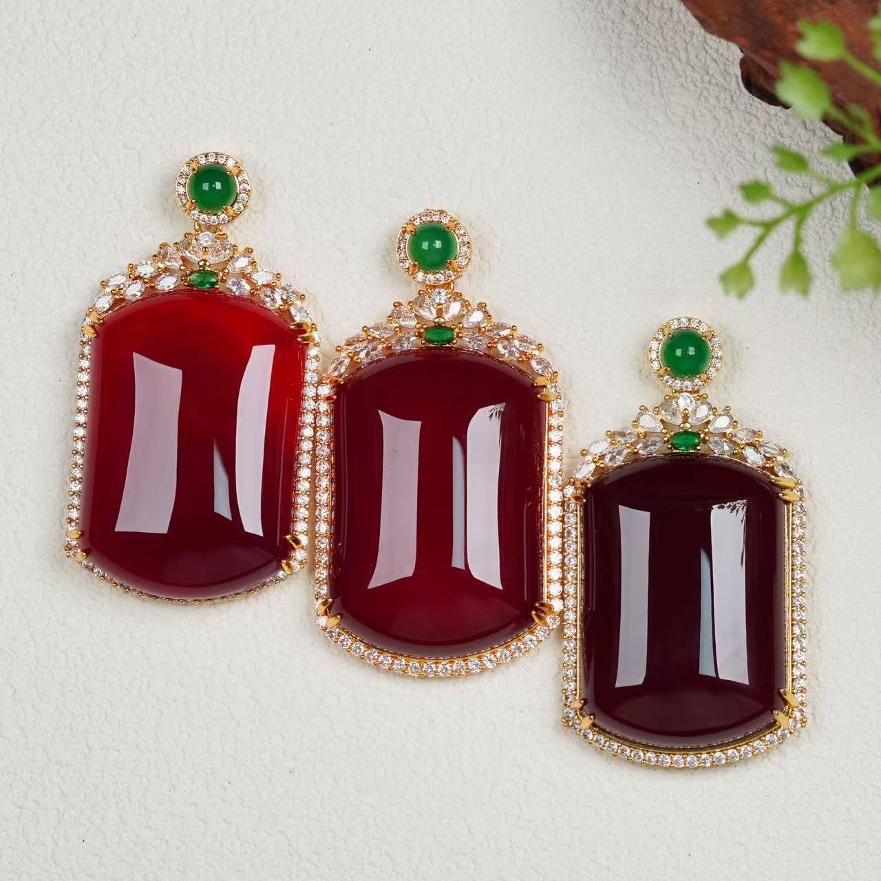 天然玉石保真WSPH06-2时尚甄选款 全镶满钻吊坠 多样性发其—