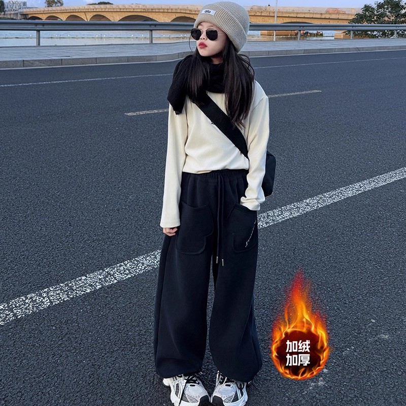 女童加绒裤子2025年新款秋冬洋气时髦中大童韩版保暖手指口袋卫裤