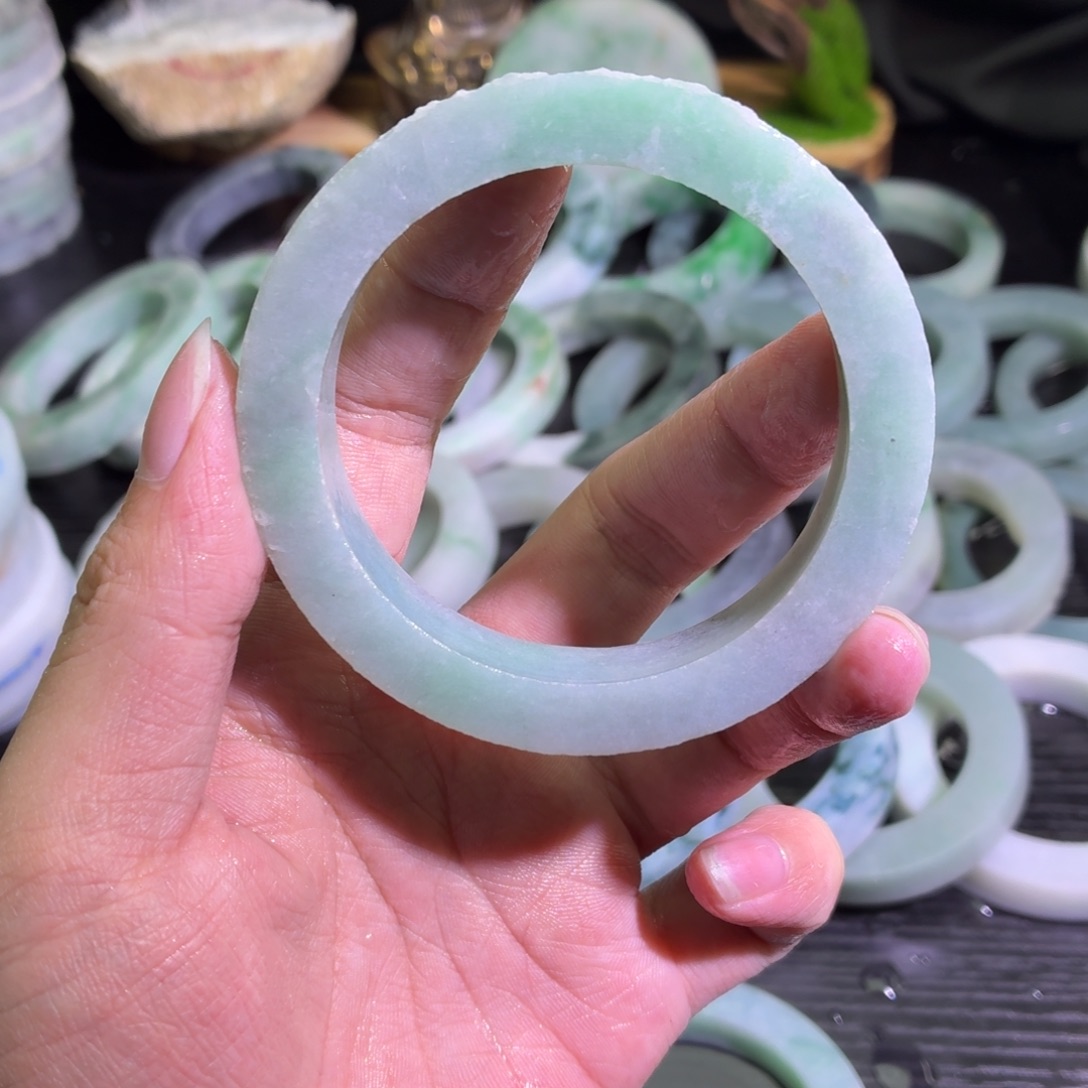 定制翡翠未镶嵌天然翡翠A货毛胚手镯定制