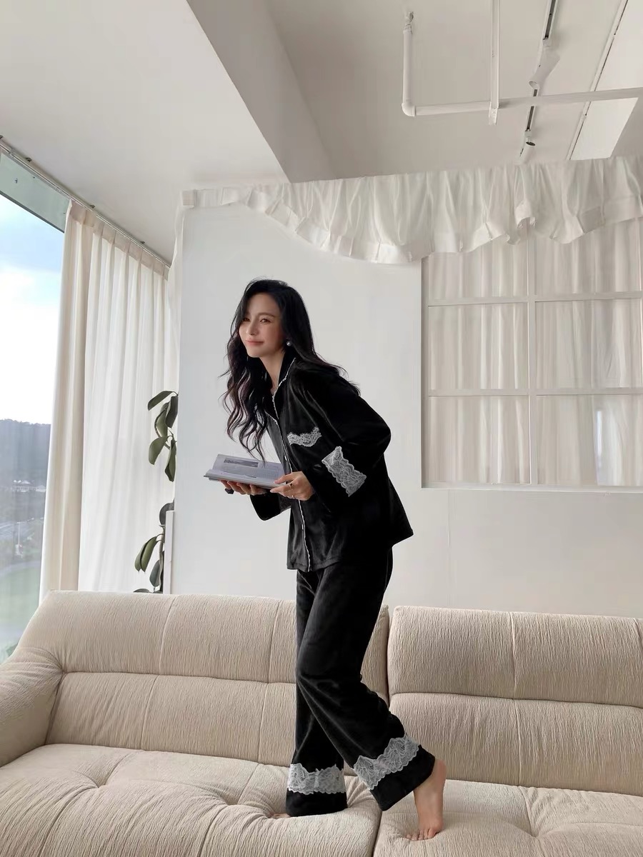 【H】2025年冬季新款海岛绒保暖柔软高品质定制款女套装家居服