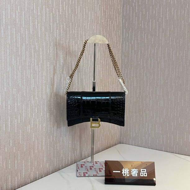 95新 Balenciaga/巴黎世家 一桃/98新/巴黎世家 黑金沙漏woc斜挎