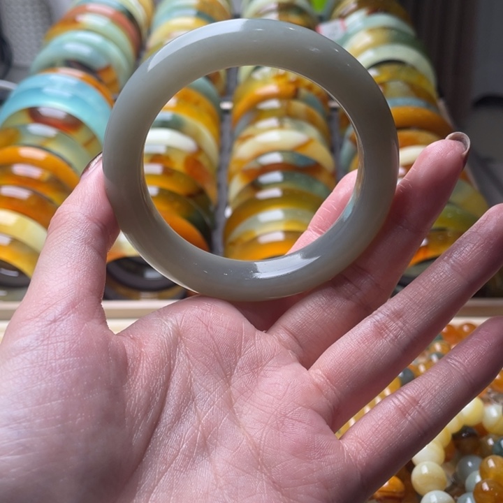 蛇纹石玉手镯未镶嵌58.5