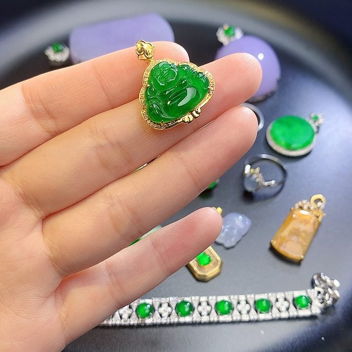 翡翠挂件18K金镶嵌mmmmm m m