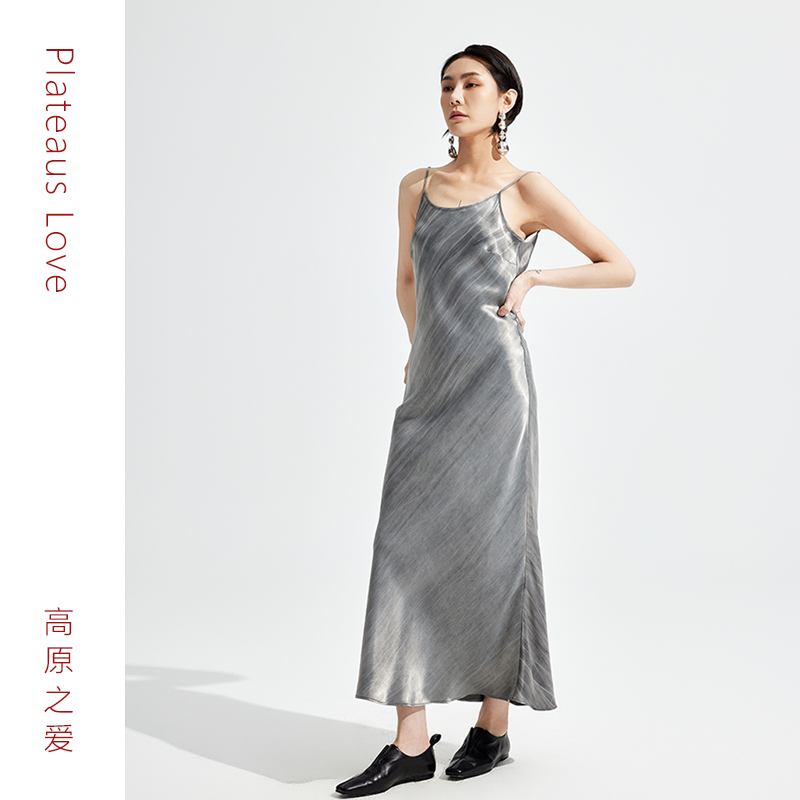 灰色真丝斜纹吊带2025年春夏新款舒适百搭高奢GA7L051