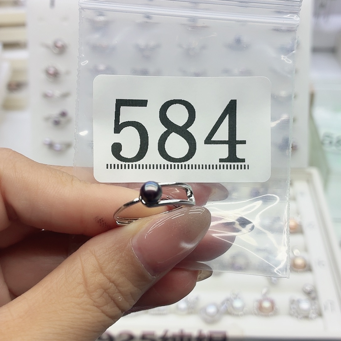 苏****珠宝奇石淡水珍珠银S925镶嵌584