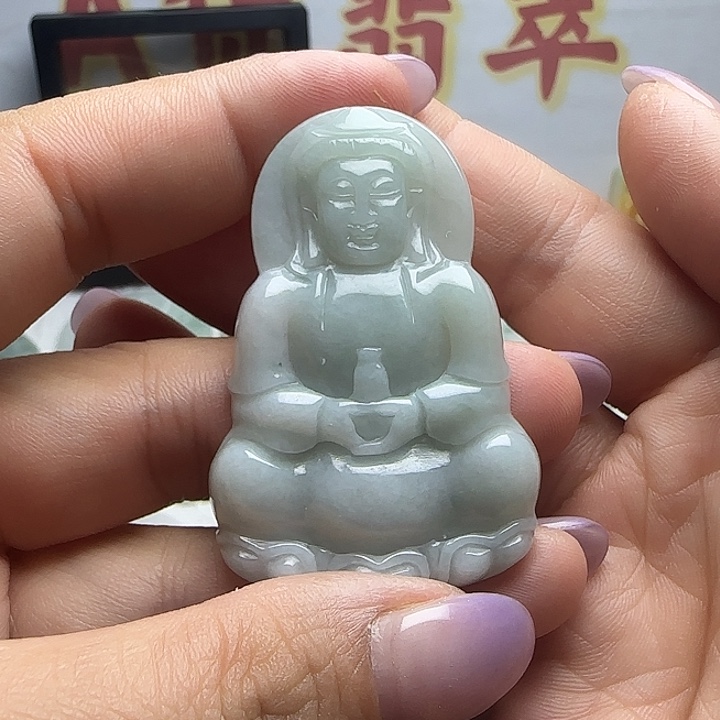 翡翠未镶嵌颈饰观音