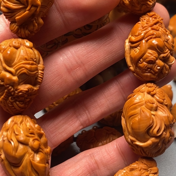 橄榄核手串橄榄核的颜色是