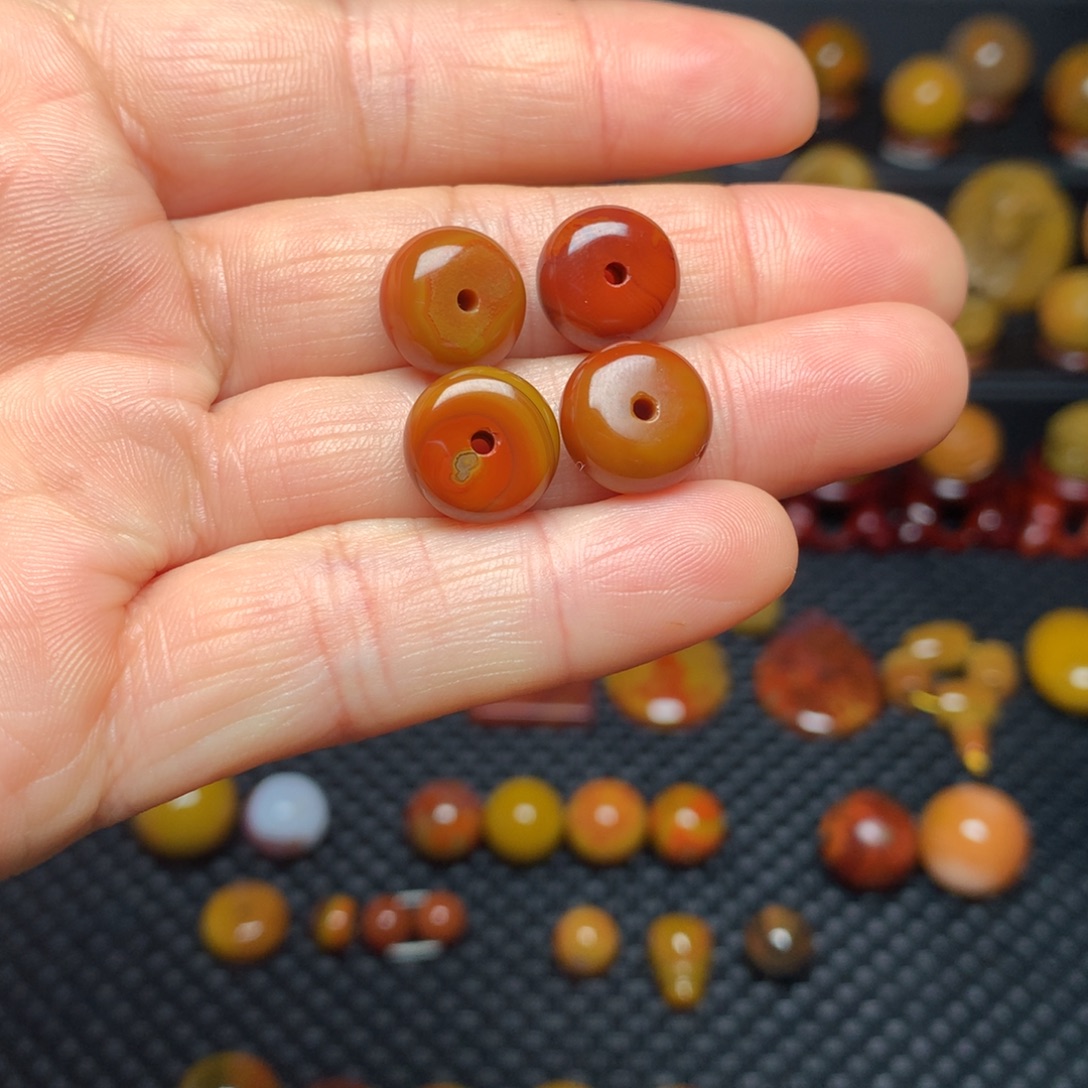 刘***江玛瑙/玉髓未镶嵌宣化上古战国红