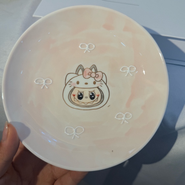 景德镇手绘拉布布小盘