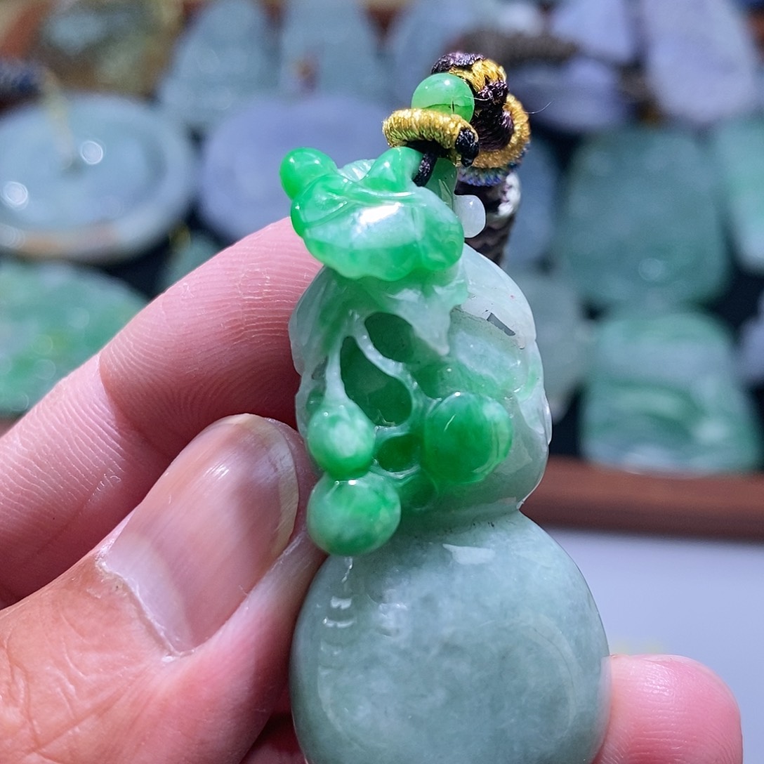 【闪购商品】翡翠未镶嵌颈饰1111111111111