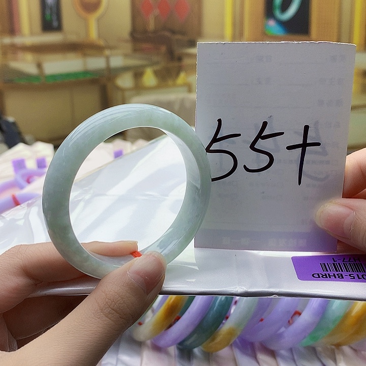翡翠未镶嵌手镯9900998889000