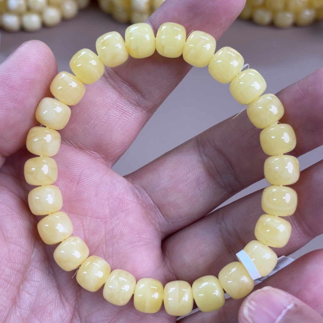 琥珀裸石未镶嵌12500000000