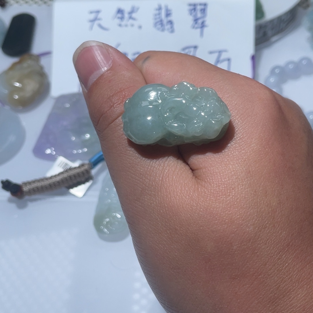 翡翠颈饰未镶嵌天然