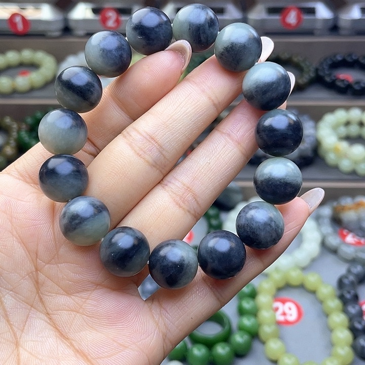 手串未镶嵌和田玉