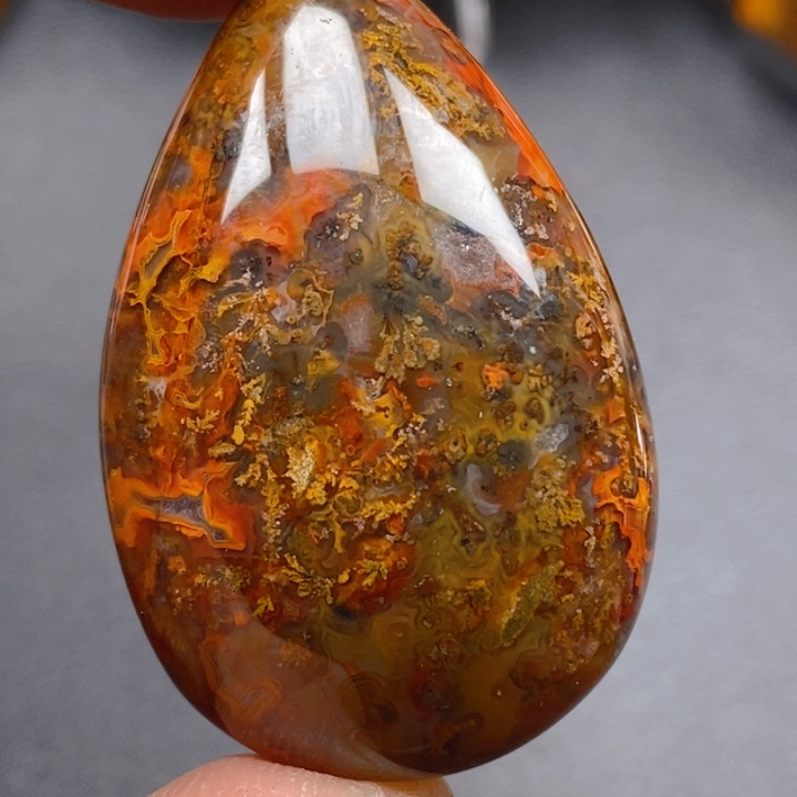 玛瑙/玉髓颈饰未镶嵌青**湖