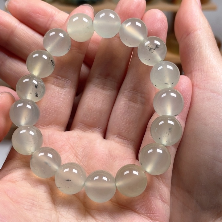 未镶嵌蛇纹石玉手链