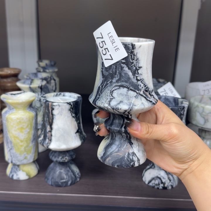 兔****店Yy7557。。。。。。。。福利