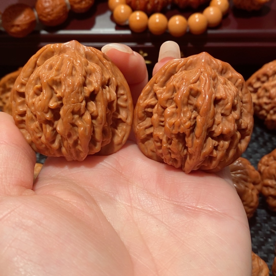 文玩核桃把件虎头